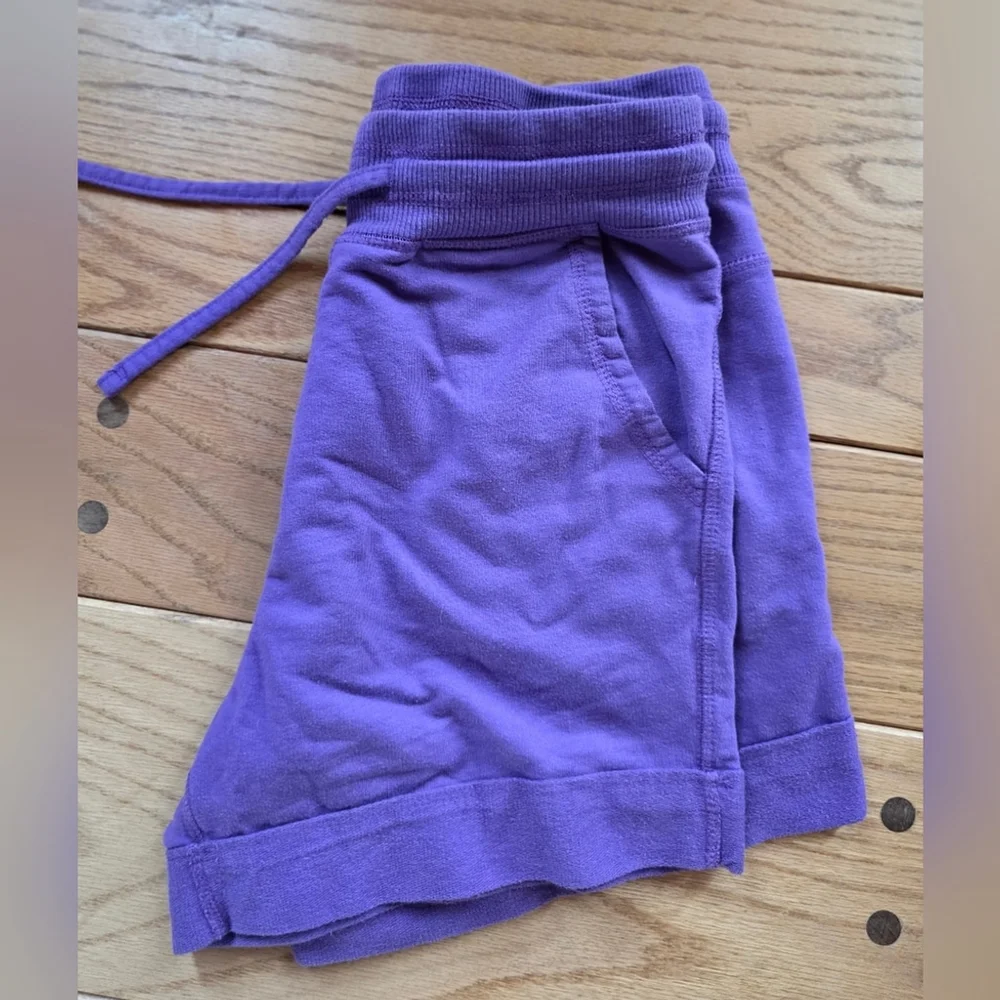 Athletic Shorts Purple Elastic Waistband - Picture 4 of 4